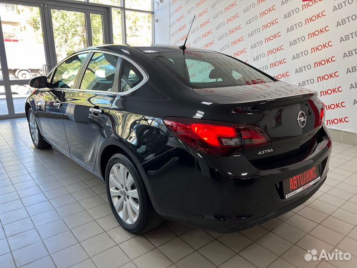 Opel Astra 1.6 AT, 2012, 78 000 км