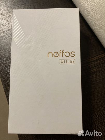 Смартфон TP-Link Neffos X1 Lite