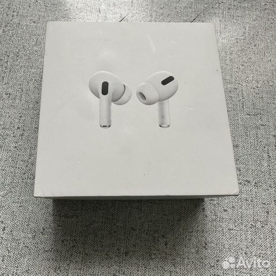 Коробка Apple AirPods Pro