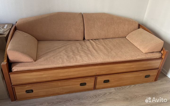 Кровать диван тахта софа