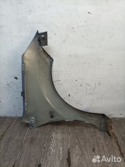 Крыло переднее левое Ford Fiesta хетчбэк 3дв