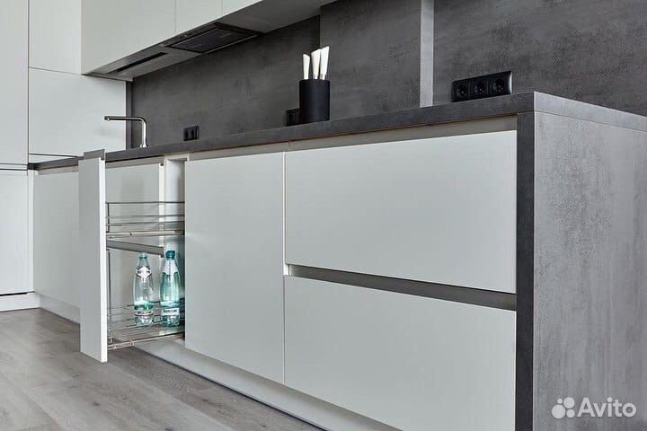 Новый кухонный гарнитур/ белая угловая кухня