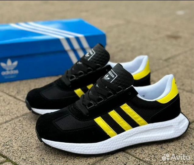 Кроссовки Adidas retropy