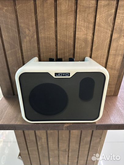 Joyo MA-10B Комбоуслитель для бас-гитары