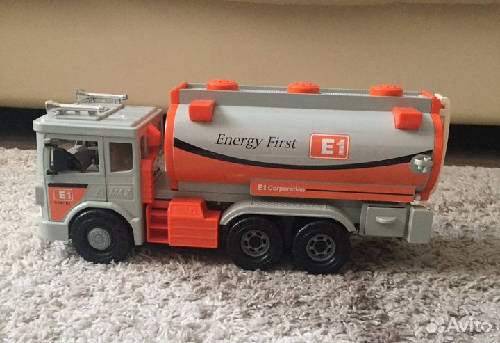 Машина бензовоз большая 35 см