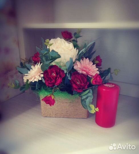 Композиции из искусственных цветов