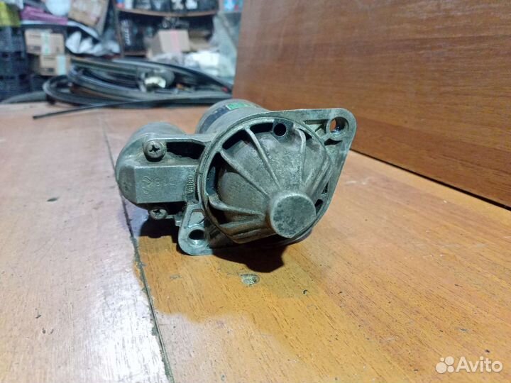 Стартер Hyundai Elantra 2000-2005 2.0 16V G4GC