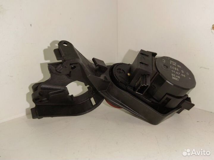Сервопривод заслонок печки Bmw 5 E60 N52B30 2006