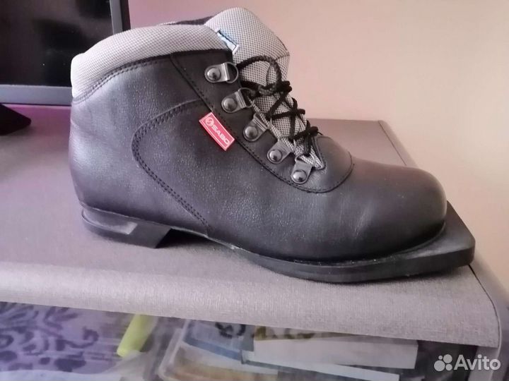 Лыжные ботинки 36 размер