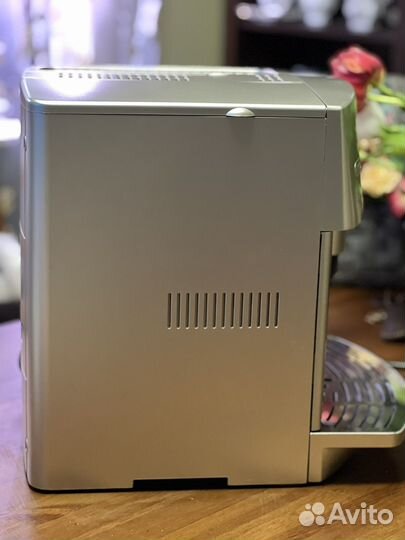 Кофемашина delonghi magnifica