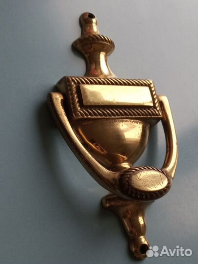 Кнокер, дверной молоток