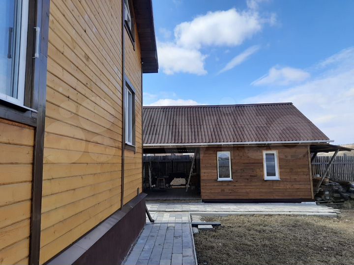 Дом 198 м² на участке 12,5 сот.