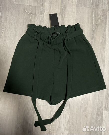 Шорты новые Reserved