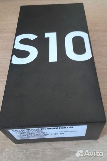 Samsung Galaxy S10, 8/128 ГБ