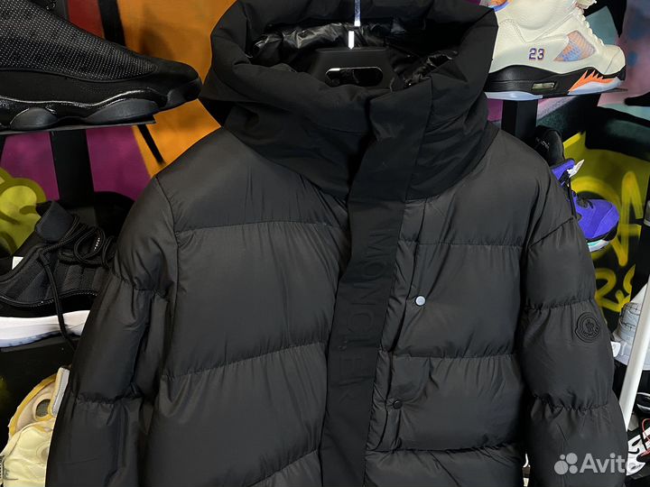 Пуховик Moncler madeira