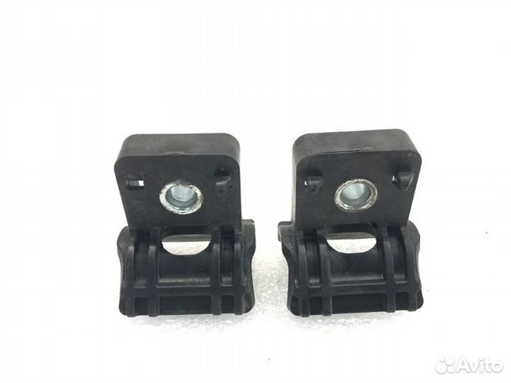 Кронштейн радиатора Chevrolet Cruze седан 1.6 2014