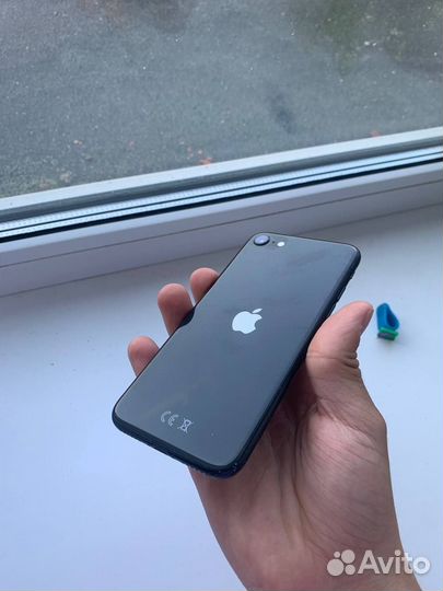 iPhone se 2020 64 gb