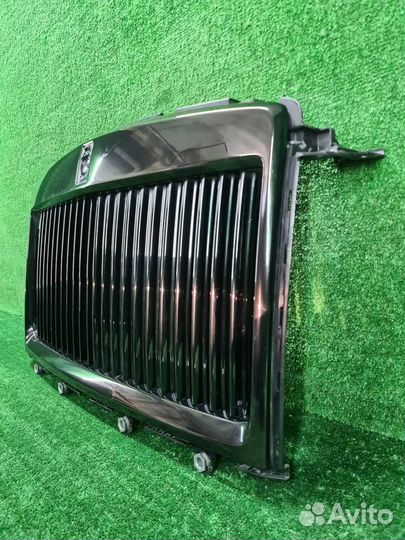 Решетка радиатора Rolls-Royce Cullinan