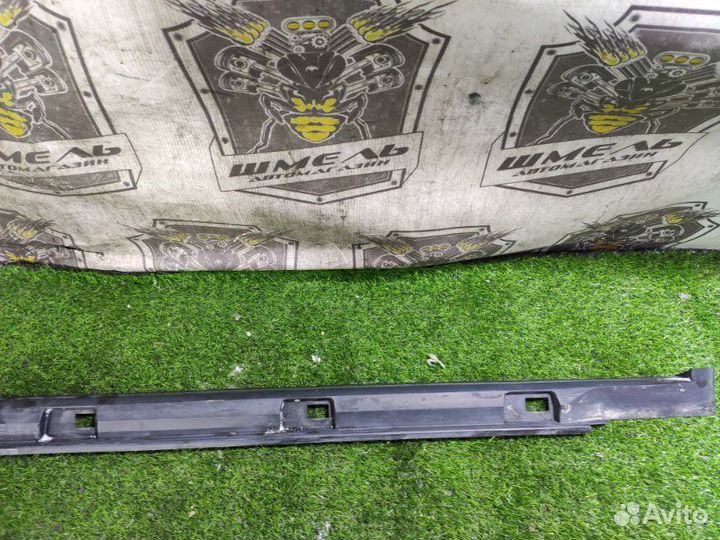 Накладка на порог правая Subaru Forester SJ5 FB20B