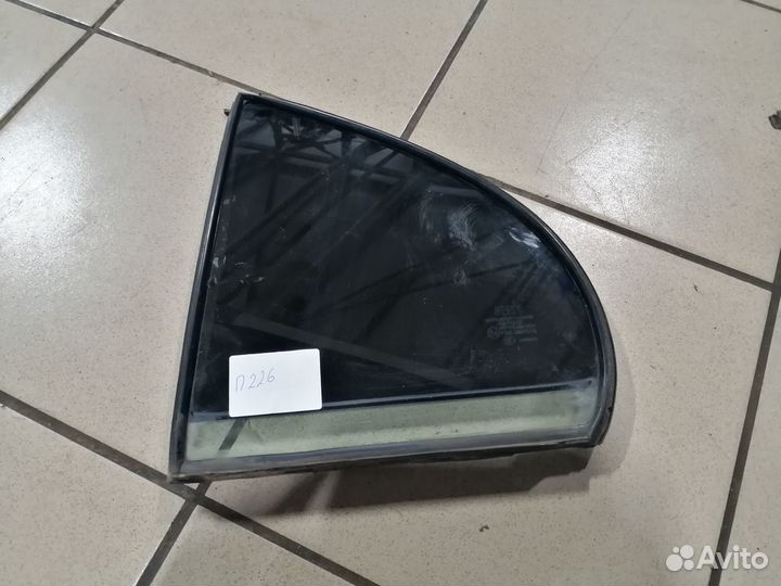 Форточка задней левой двери Geely Emgrand EC7