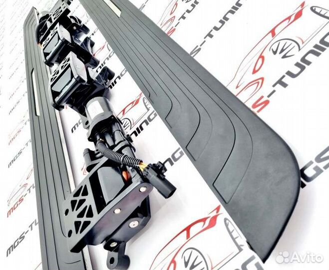 Выдвижные пороги Range Rover Sport 2022+