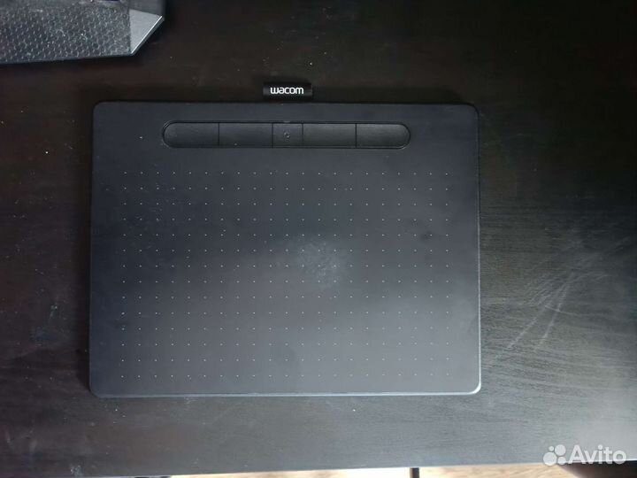 Графический планшет Wacom Intuos M