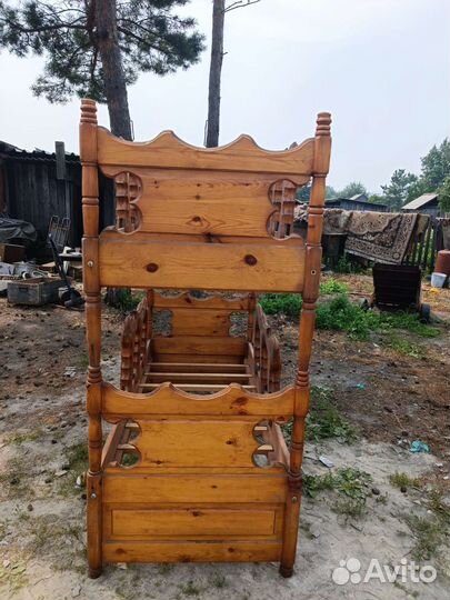 Кровать двух ярусная