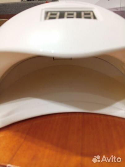 Лампа для сушки ногтей