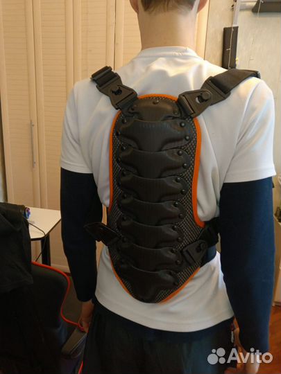 Защита спины горнолыжная детская