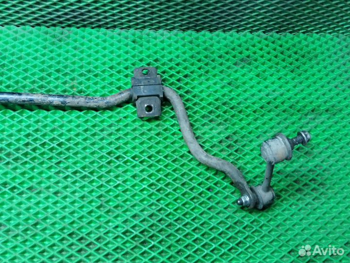 Передний стабилизатор Mitsubishi Galant 8