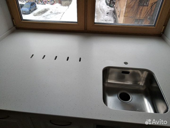 Столешницы из акрилового камня и мойки для кухни и