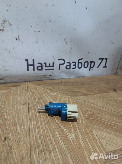 Датчик стоп сигнала Ford focus 2