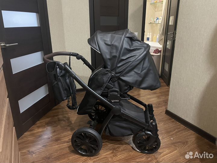 Детские коляски 3 в 1 из эко кожи