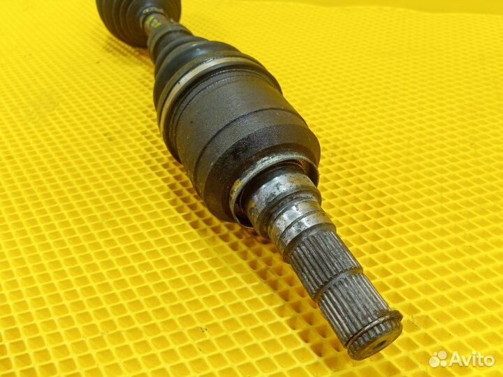 Привод левый Nissan Maxima A33 VQ20DE 2003