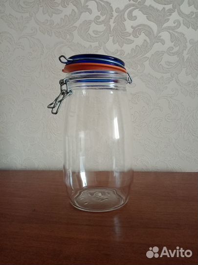 Разные кухонные принадлежности / посуда