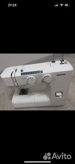 Швейная машина Janome