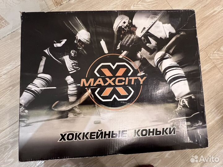 Коньки хоккейные, 45 размер