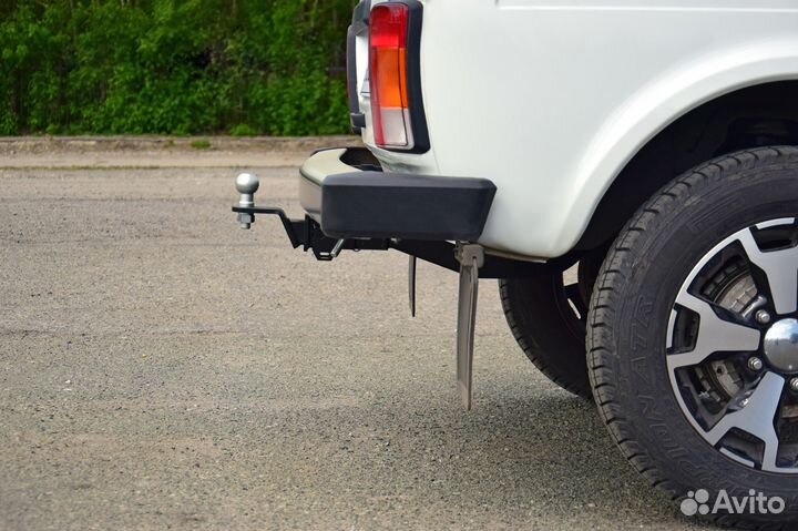 Фаркоп для Нива 2121, съемный квадрат