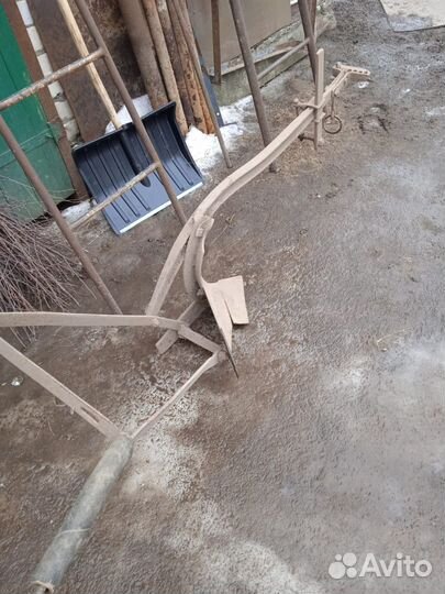 Конный плуг