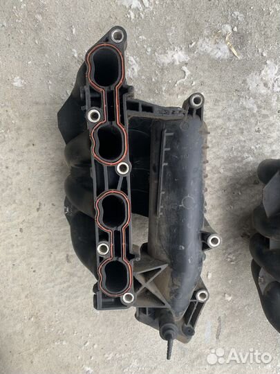 Впускной коллектор Ford Focus 1 fydb