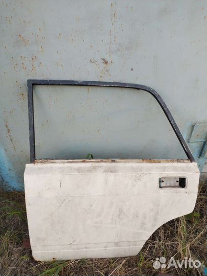 Дверь задняя на ваз 2104