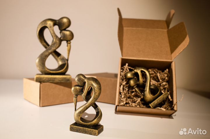Статуэтка 