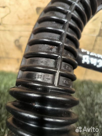 Патрубок воздушного фильтра Ford Mondeo 3