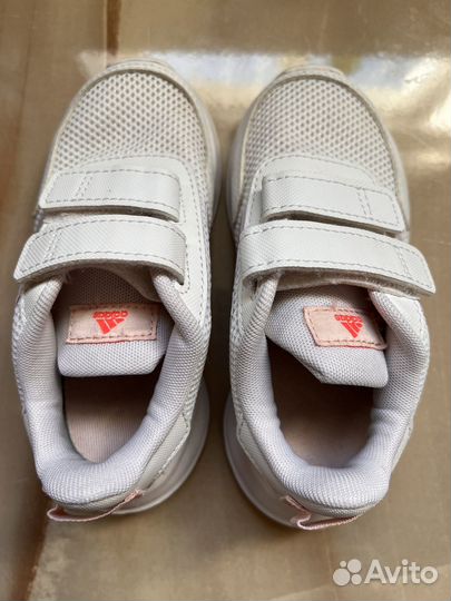 Кроссовки adidas для девочки 25