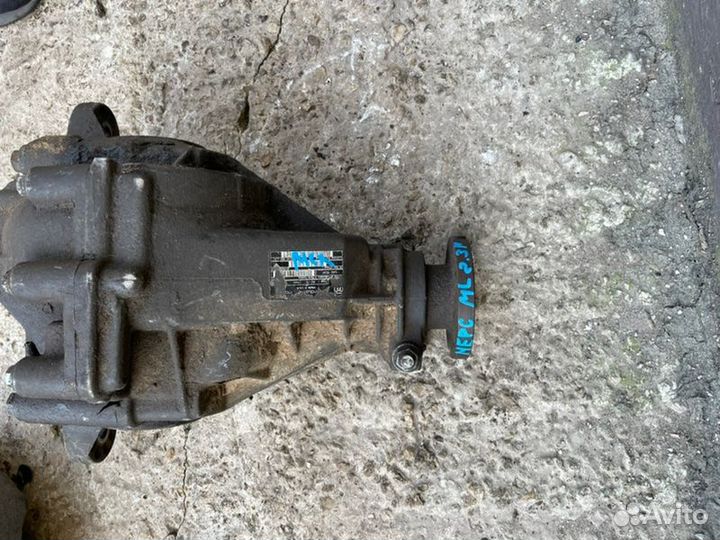 Задний редуктор Mercedes Ml 163