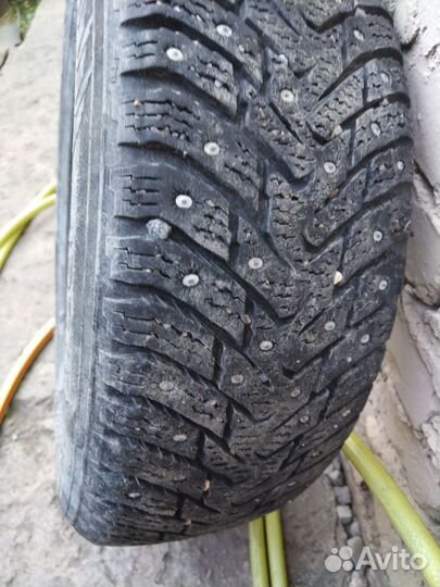 Nokian Tyres Hakkapeliitta 8 185/60 R15