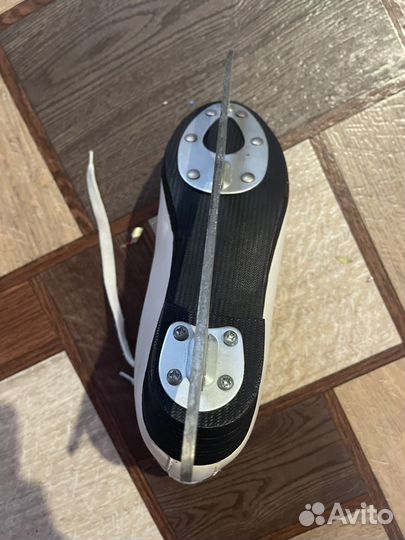 Коньки фигурные 37 размер