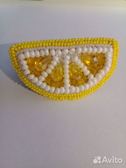 Броши из бисера