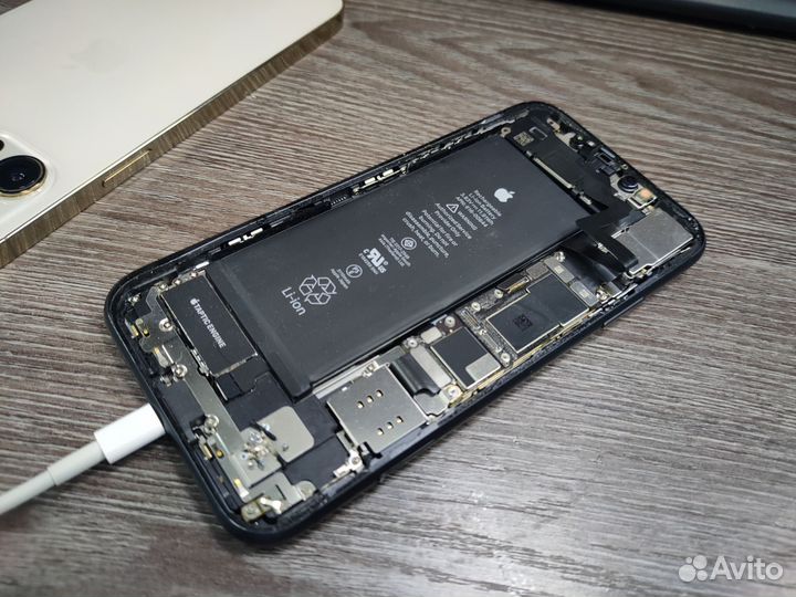 Запчасти iPhone 11