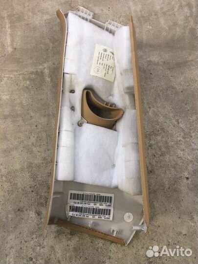 Обшивка средней стойки Porsche Cayenne 958(2394)